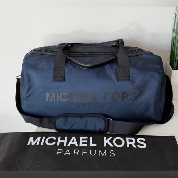 New Michael Kors Duffle Bag Gym Travel Blue 18*9